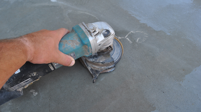 How to easily remove stains from concrete